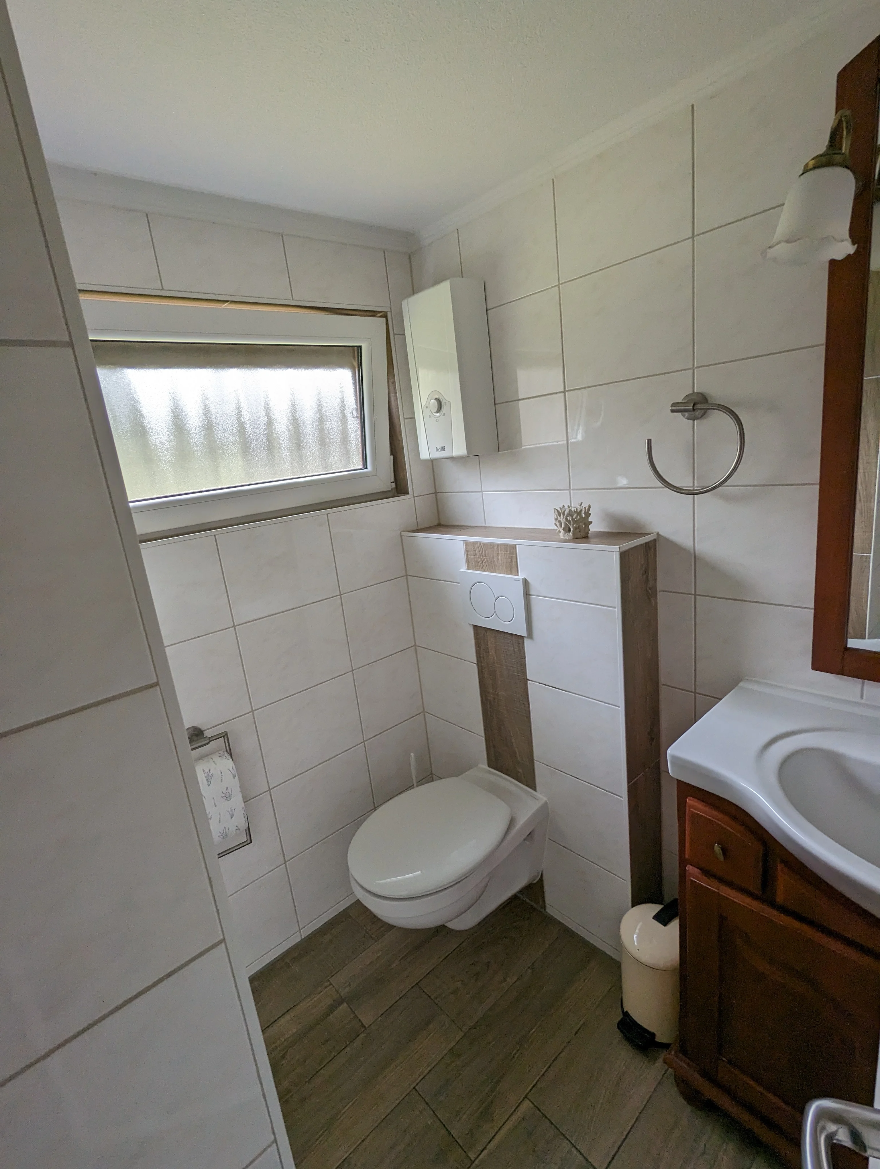 Waldnest – Badezimmer mit Tageslicht